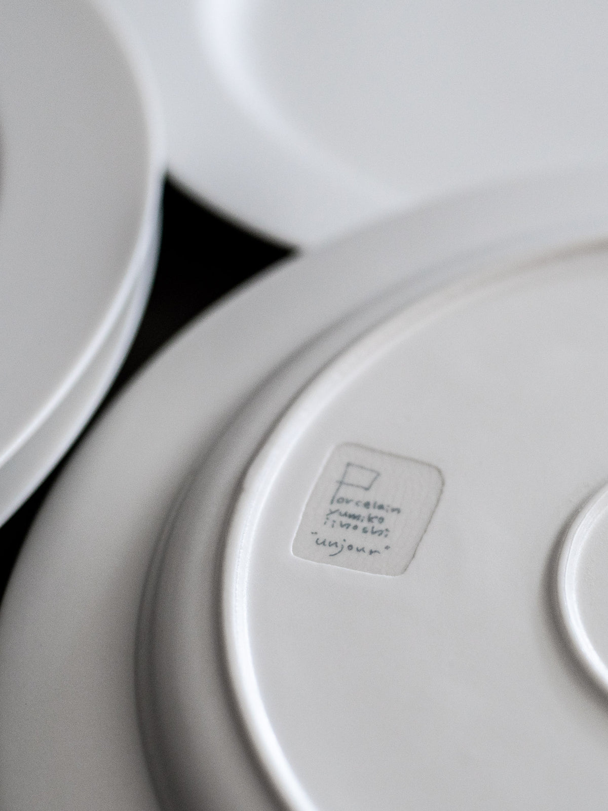 Unjour Plate – Nuit (XS)