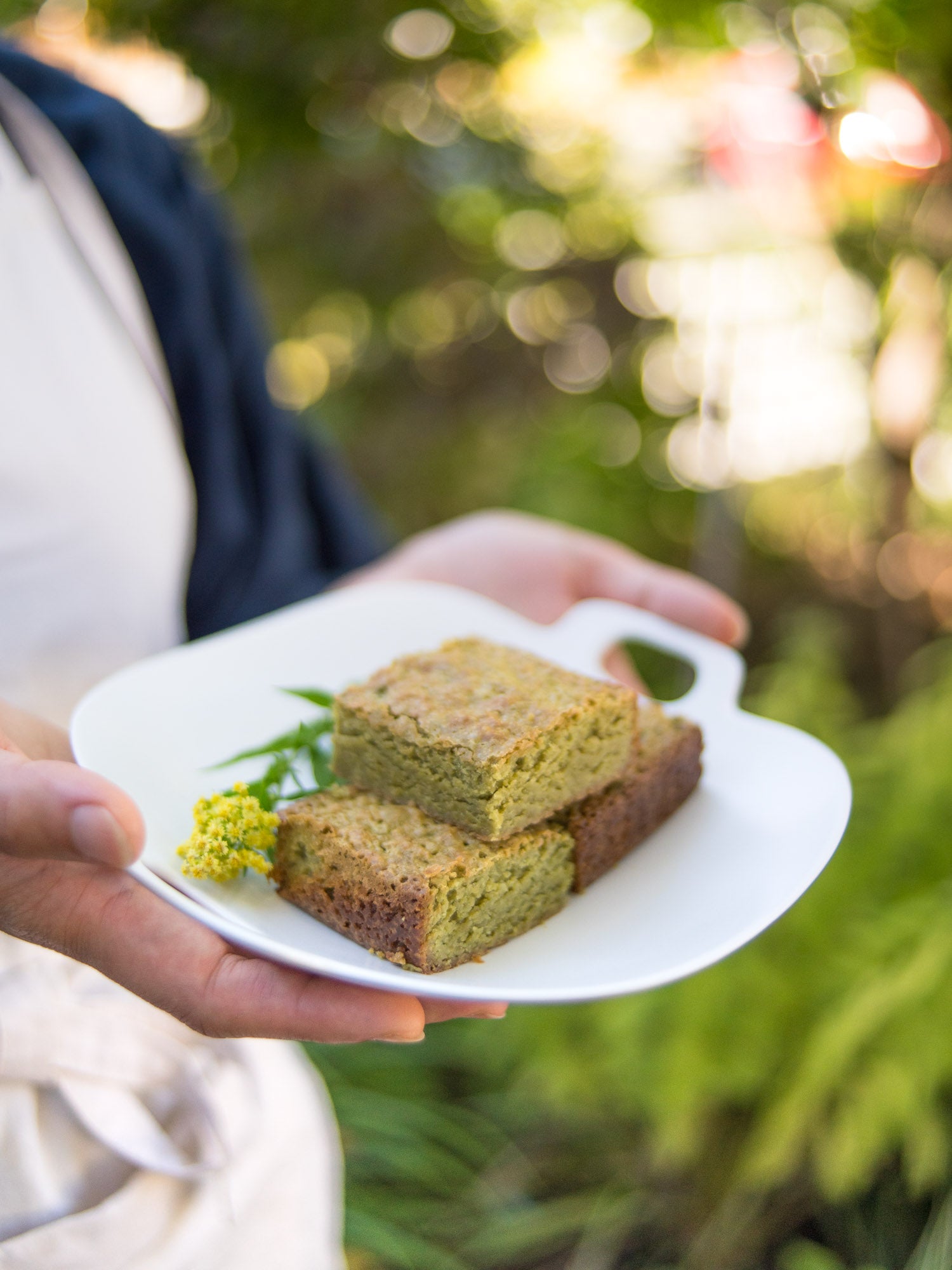 Bon Voyage Plate – White