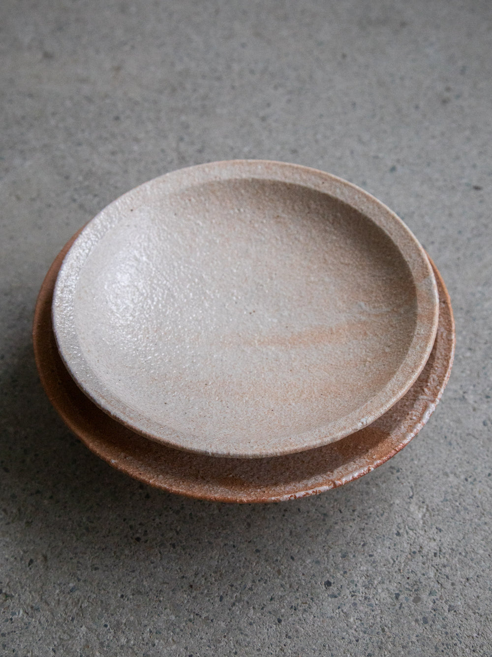 Iga Round Plate –  Benichoseki