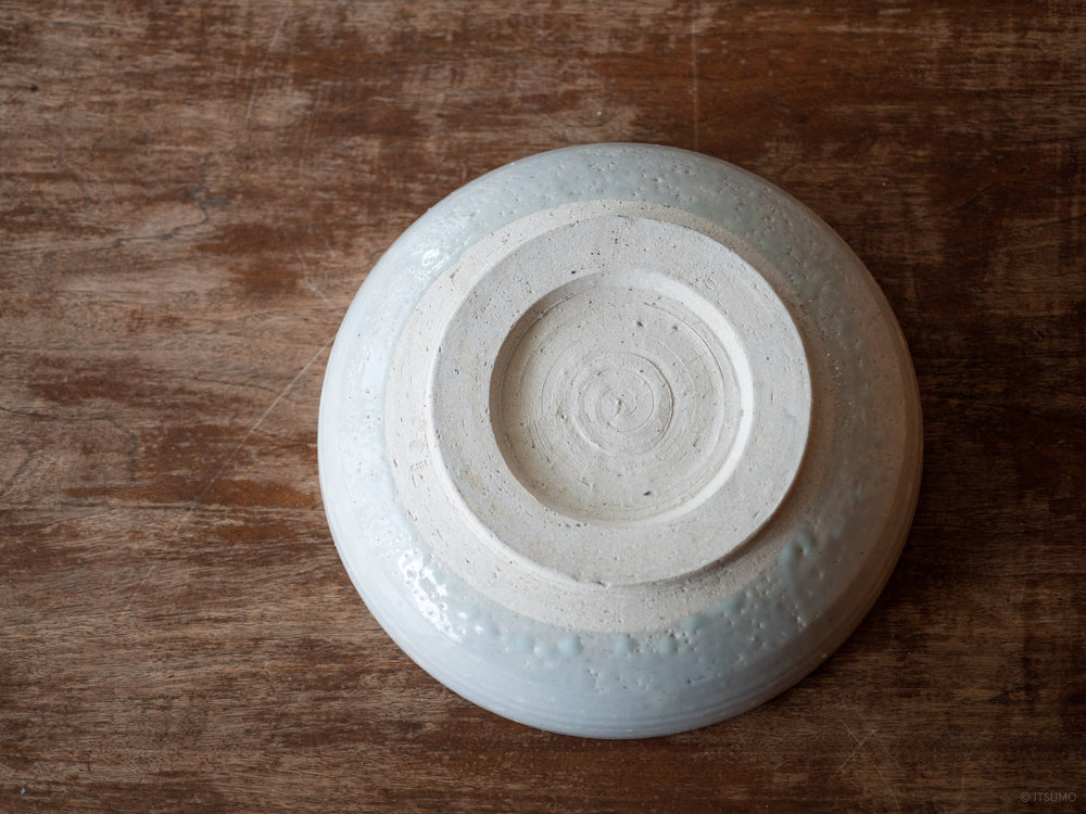 Bottom of Azmaya's iga ware large ceramic serving bowl with an unglazed textured base