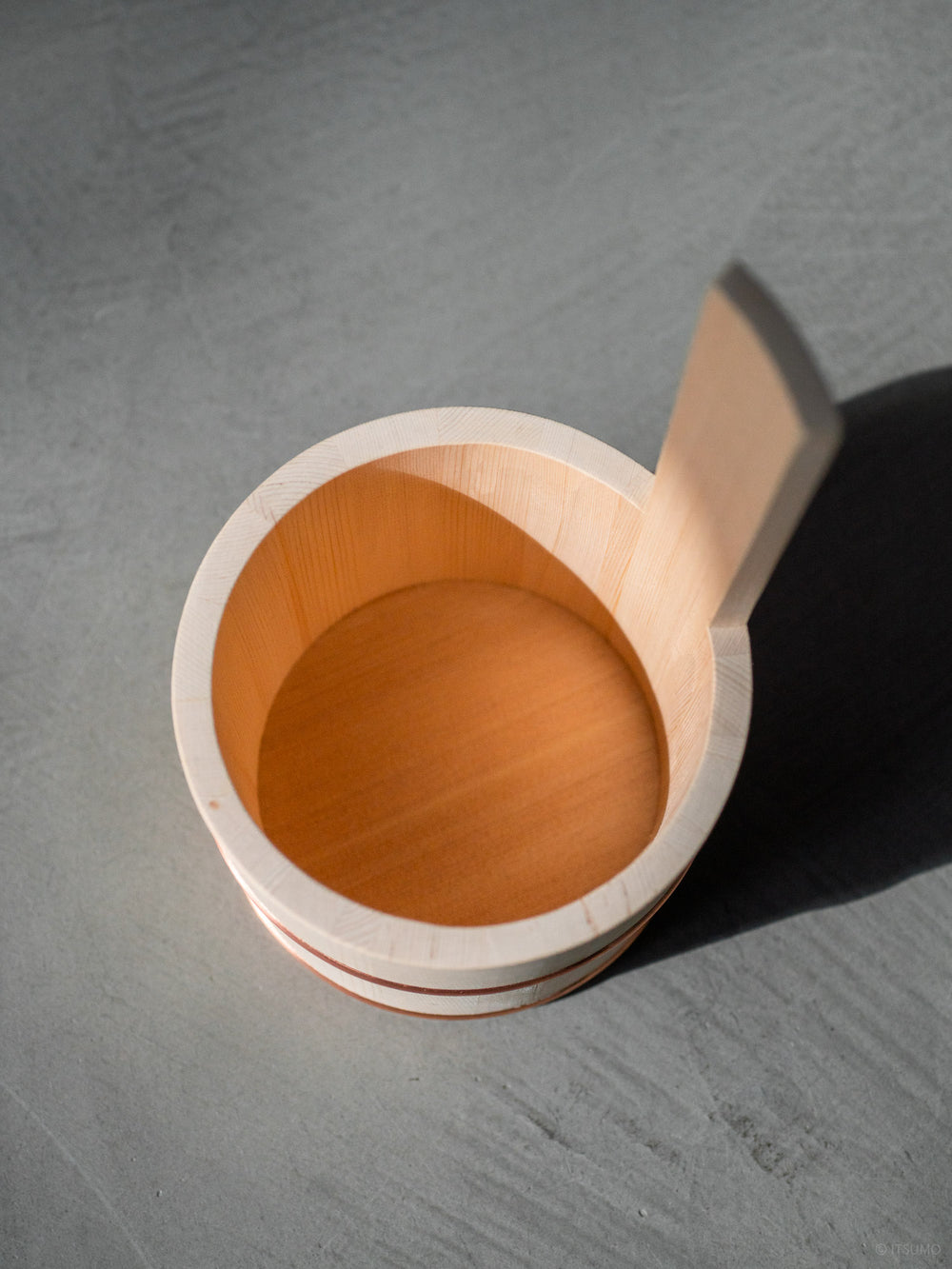 Azmaya hinoki wood bath bucket with handle made in Japan
