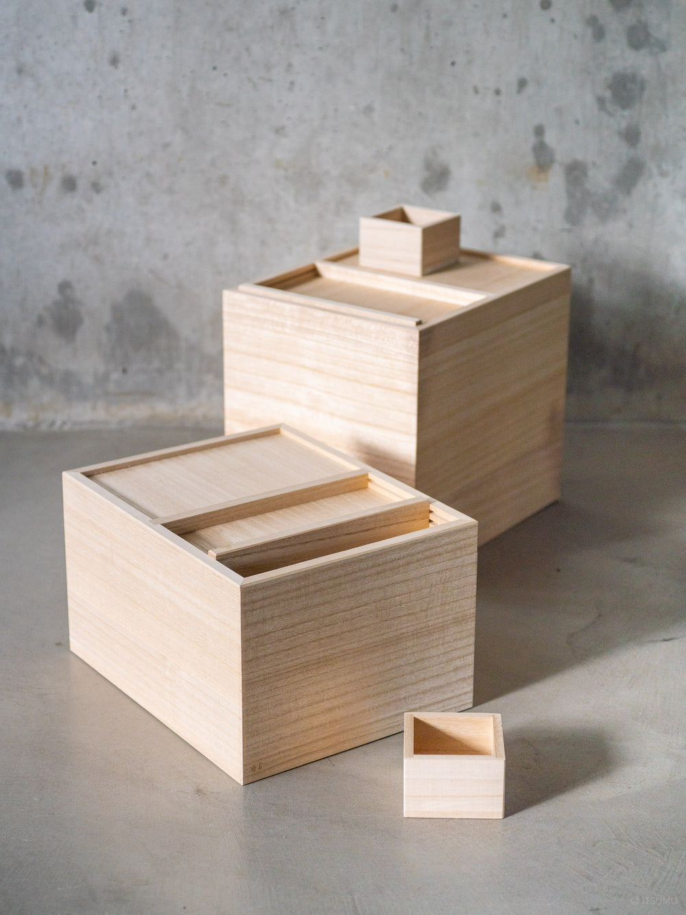 Japanese rice storage boxes made of Kiri wood