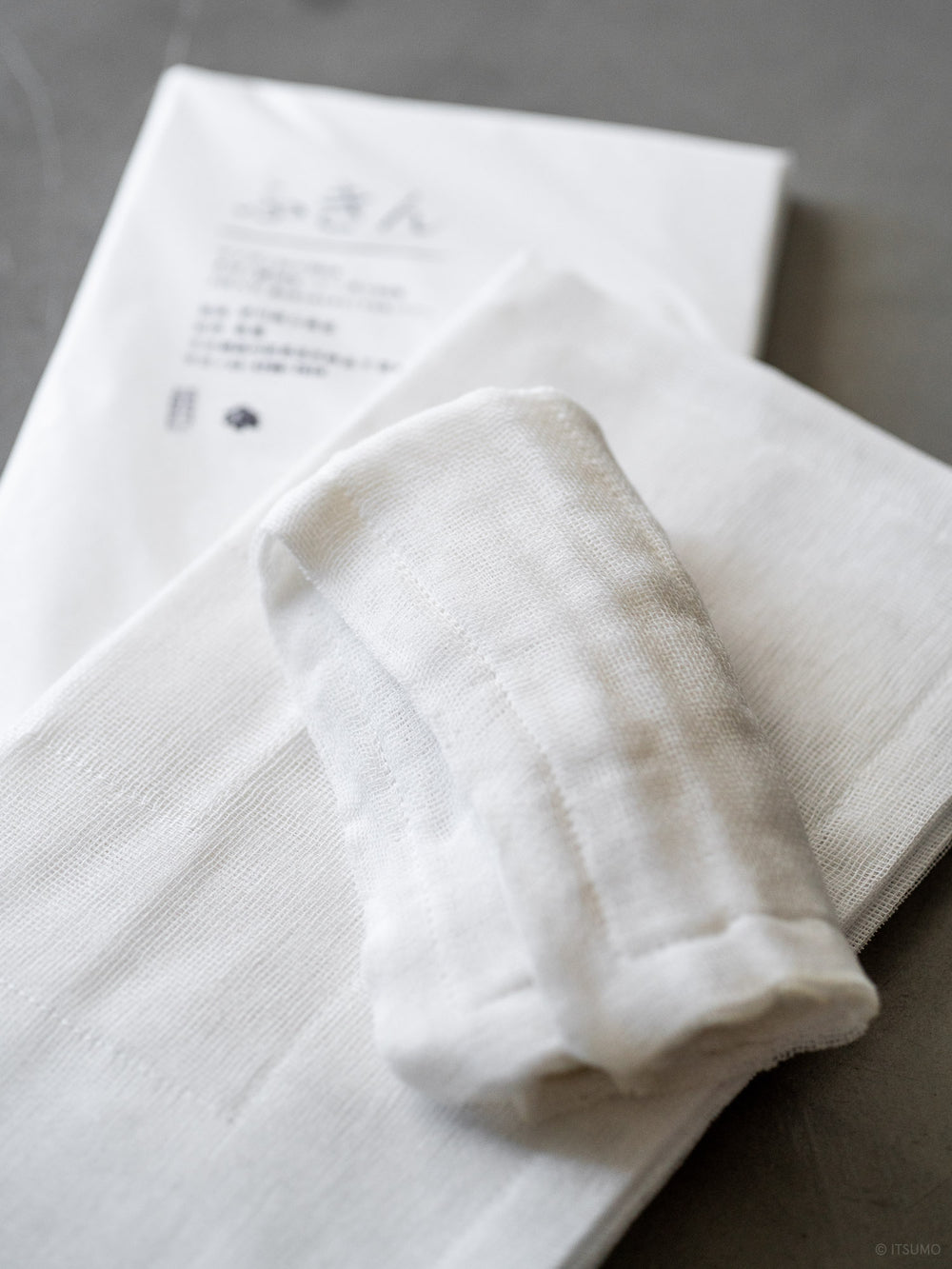 White Azmaya cleaning cloth made of japanese kaya mosquito nets