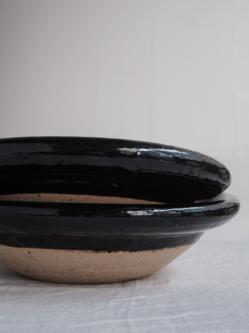 Iga Shallow Donabe Pot - Kuroame