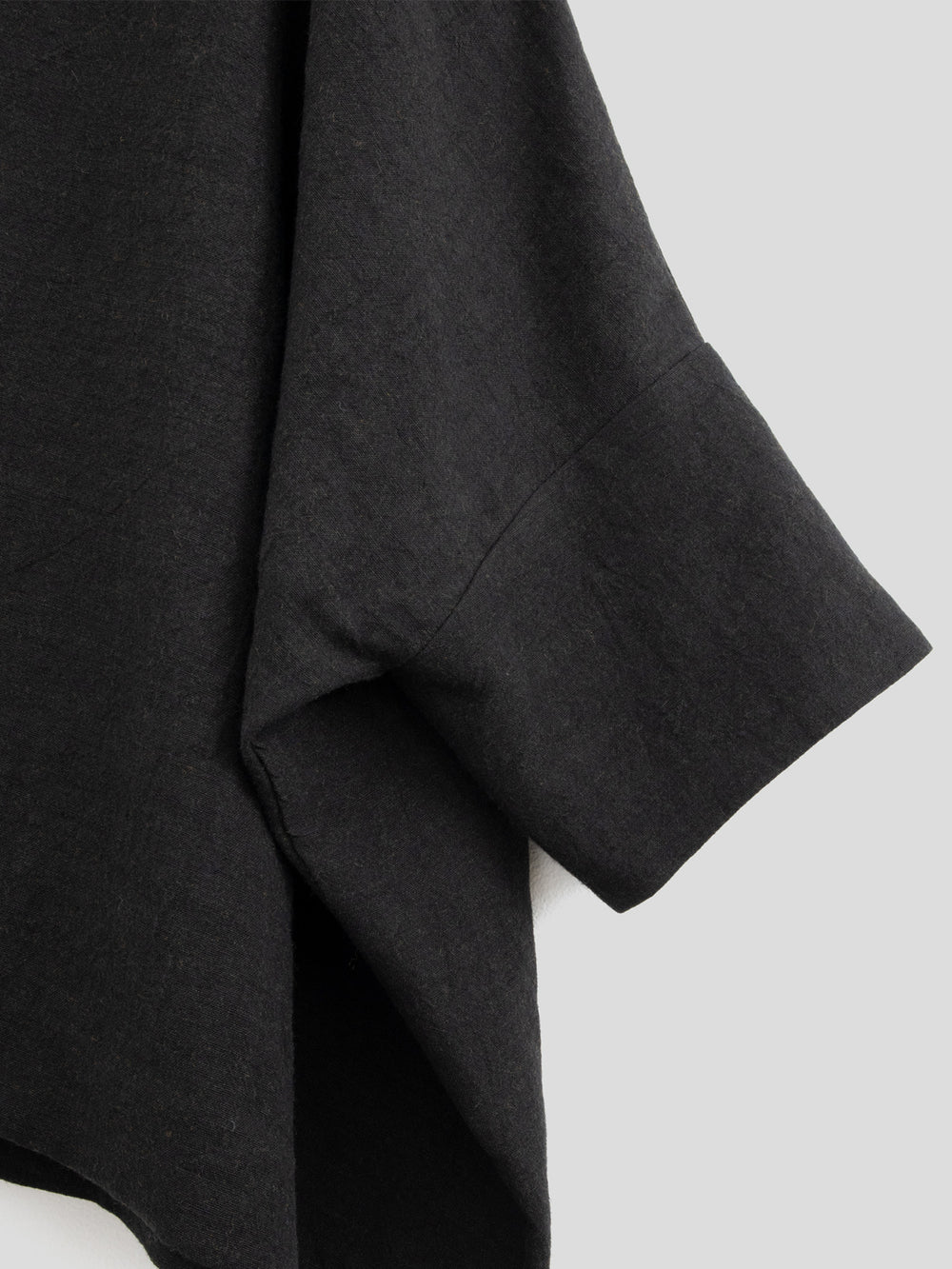Classic Linen Wool Big Square Top - Black