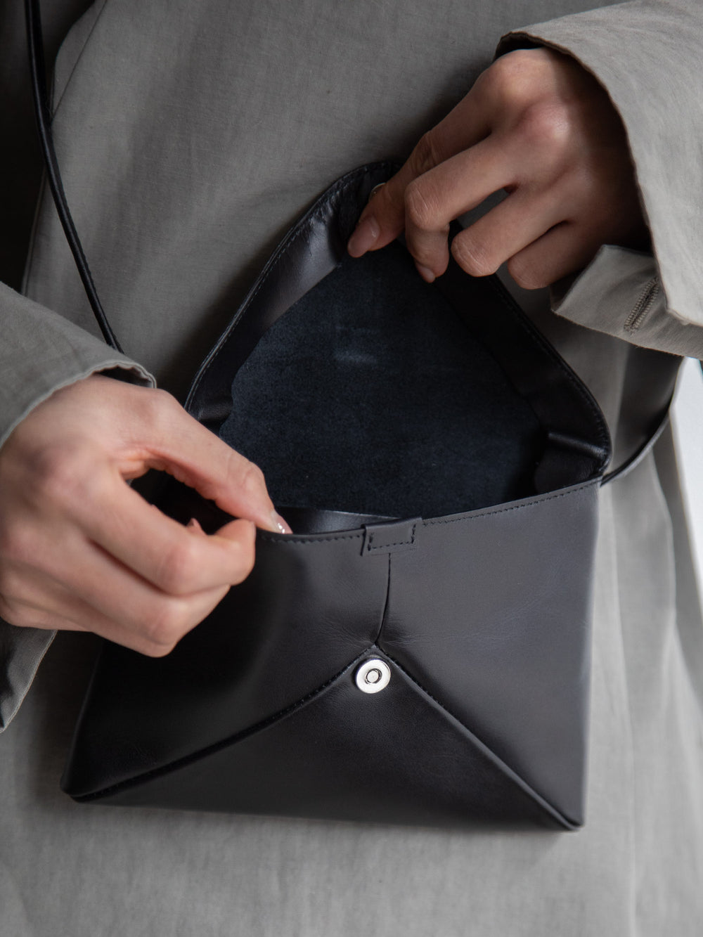 Light Leather Envelope Purse