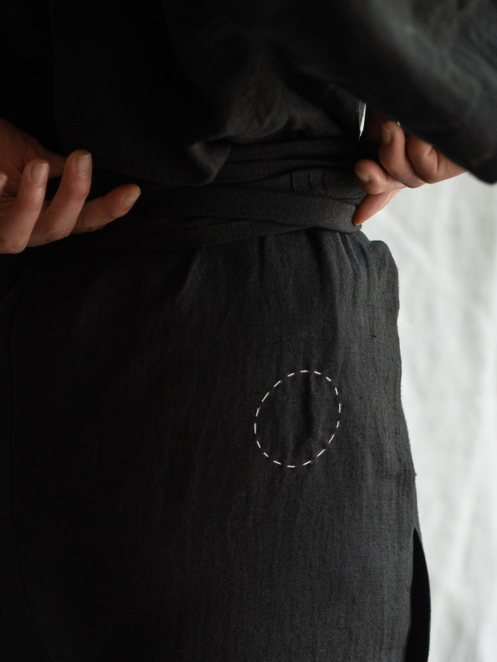Linen Sheeting Wrapped Pants - Black