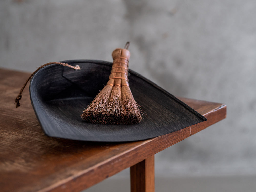 Harimi Black Washi Paper Dustpan