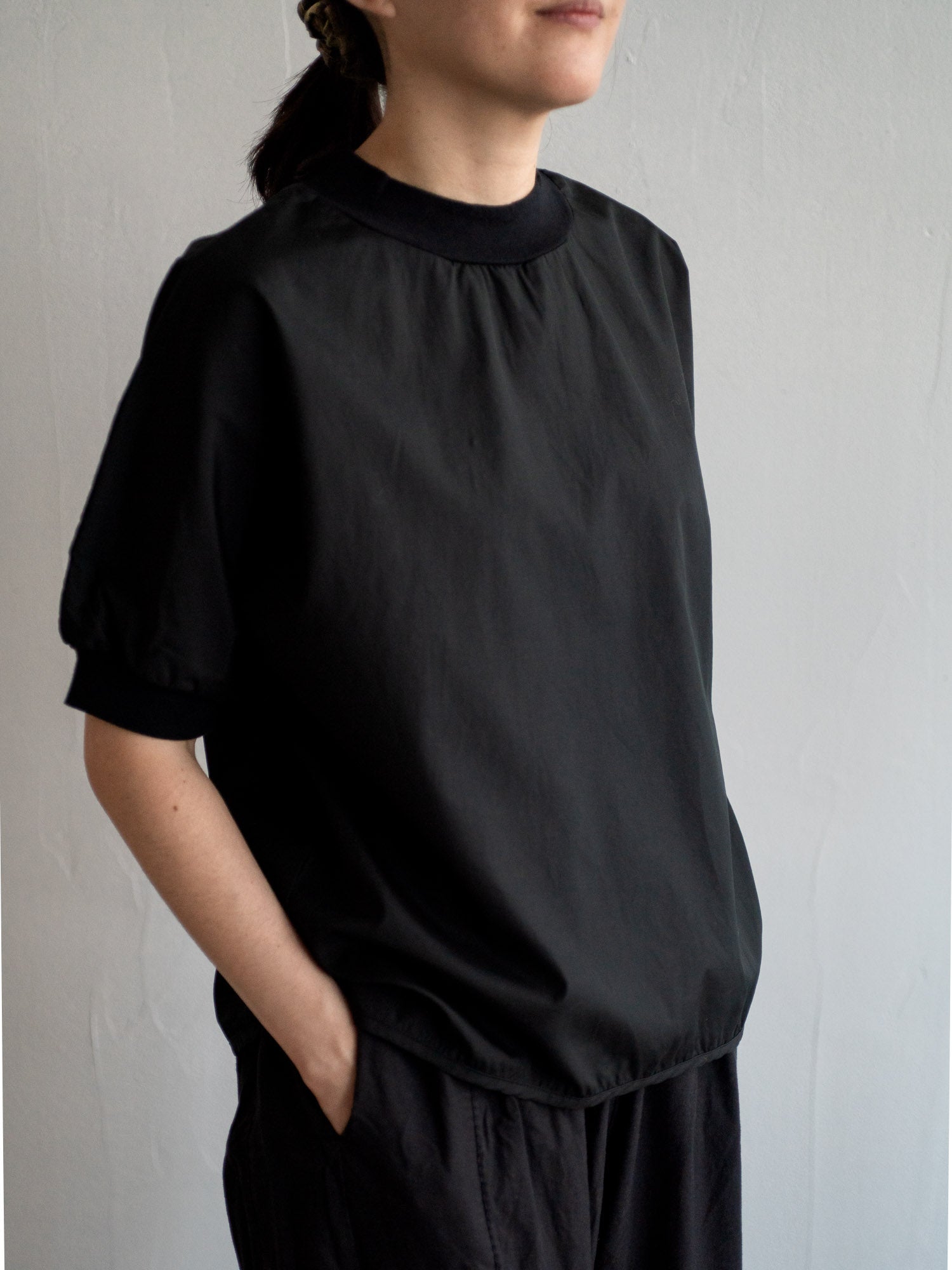 Broadcloth Short Sleeve Blouse – Black