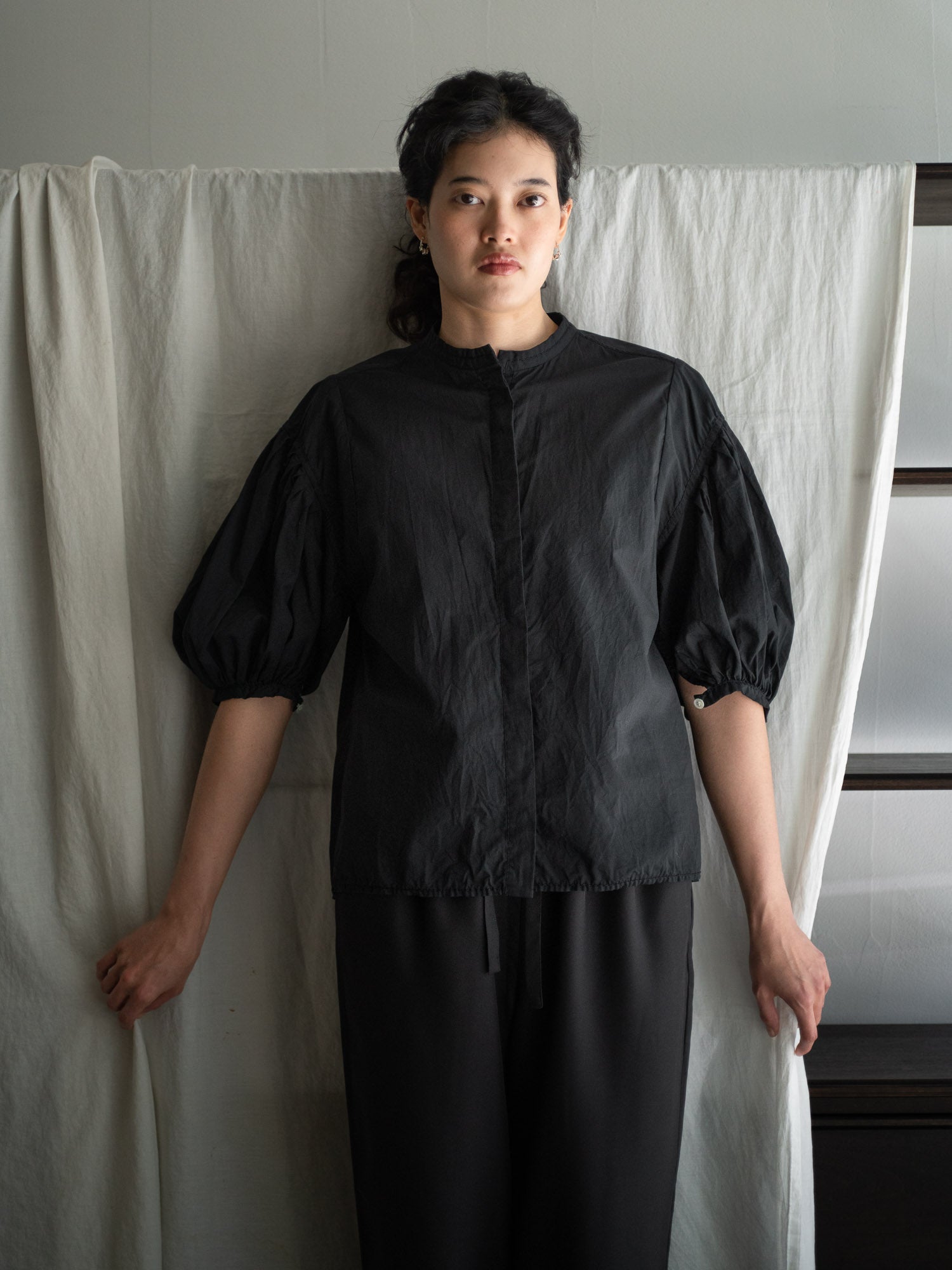 Cotton Puff Sleeve Shirt - Black