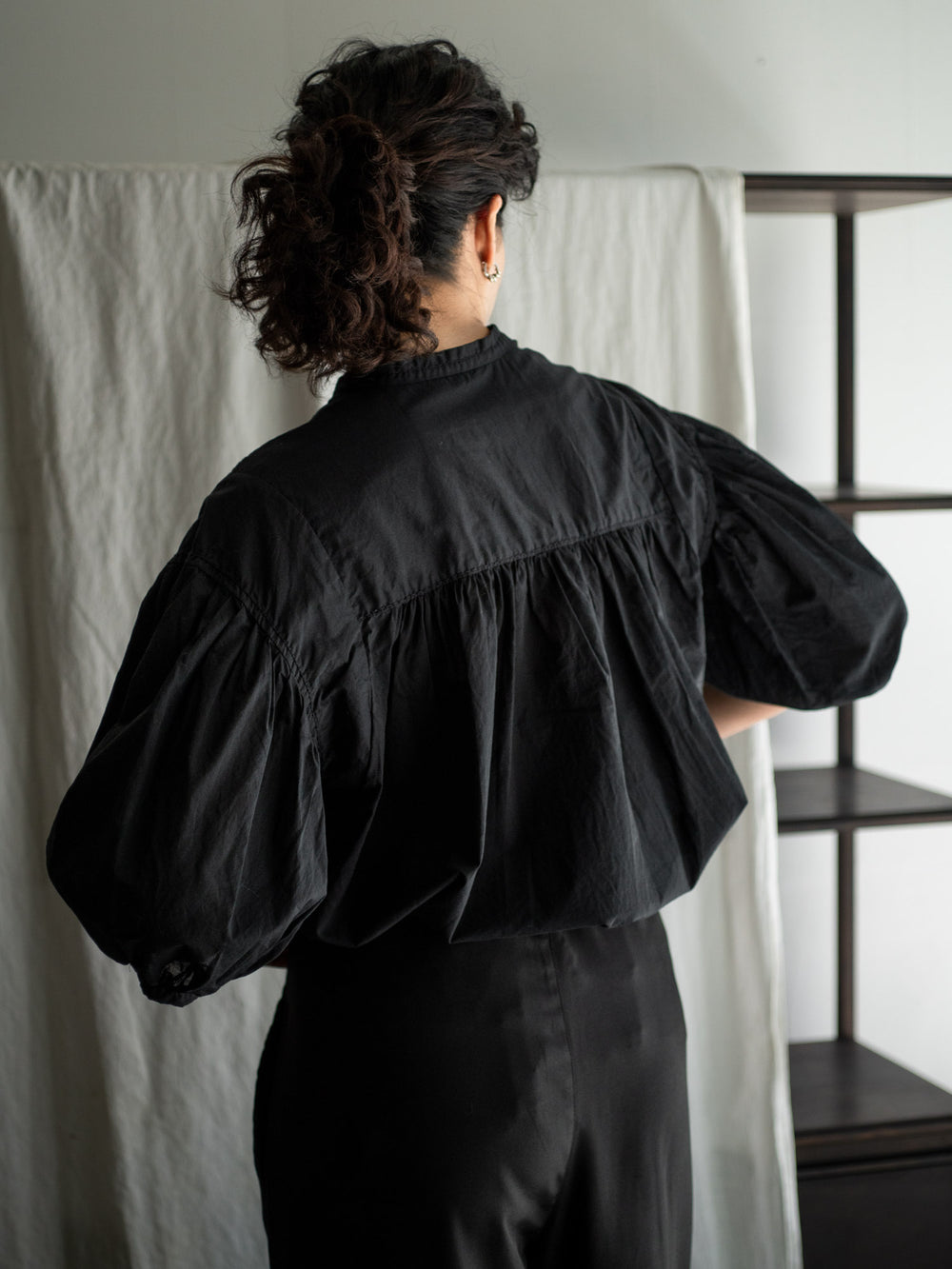 Cotton Puff Sleeve Shirt - Black