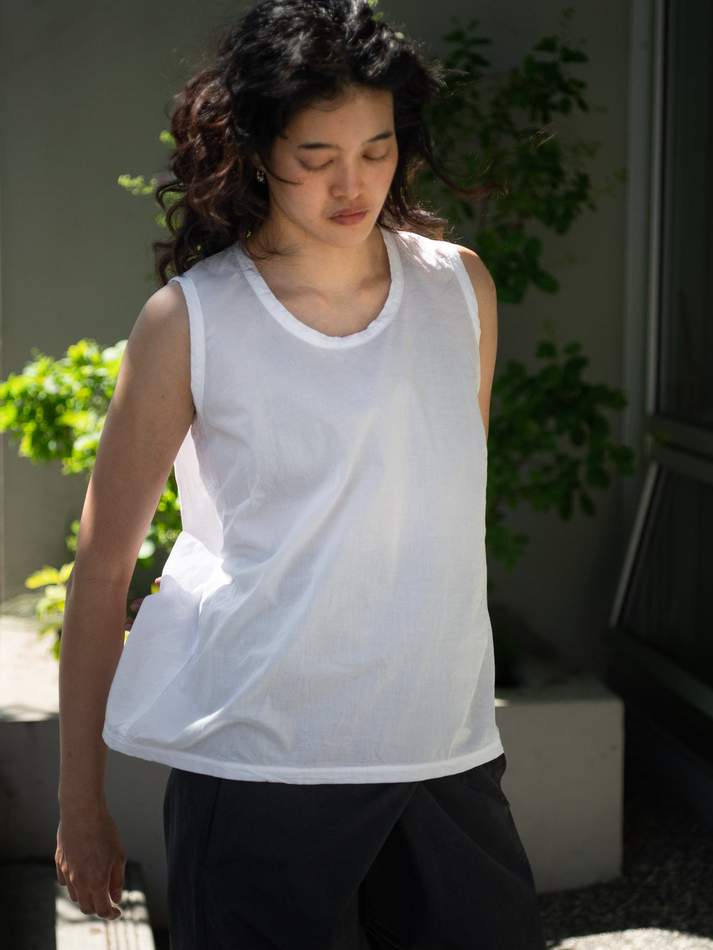 Light Cotton Sleeveless Blouse - White