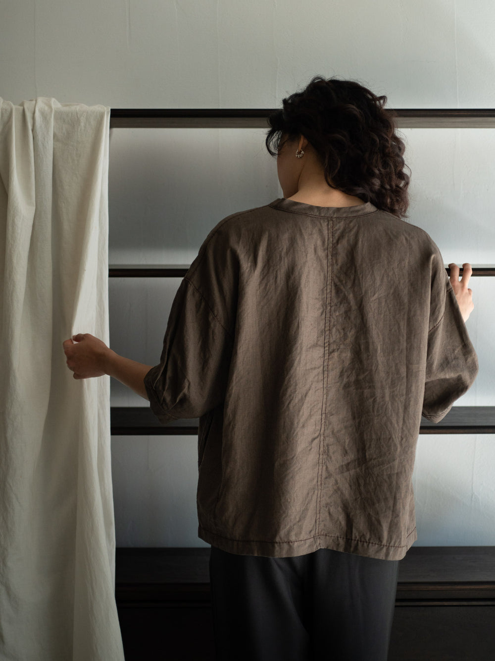 Linen Bio V-neck Blouse - Taupe