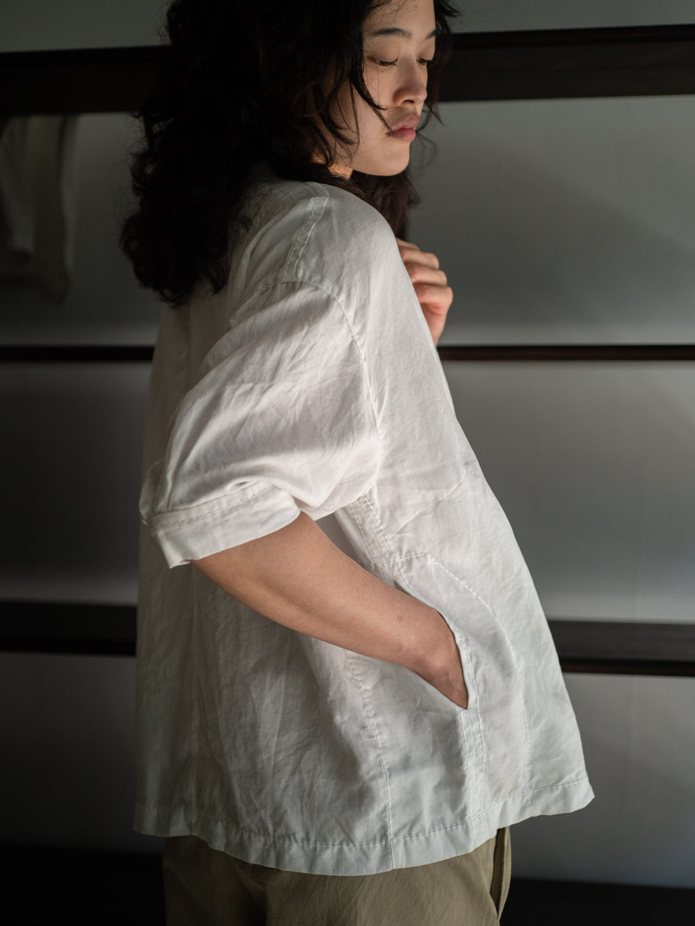 Linen Bio V-neck Blouse - White