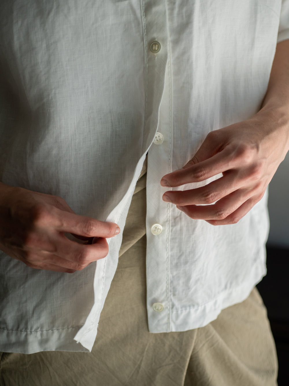Linen Bio V-neck Blouse - White
