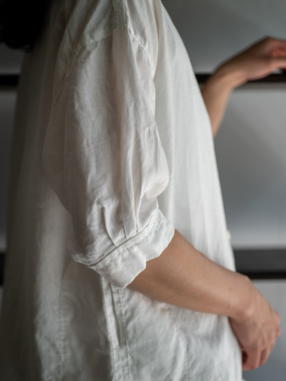 Linen Bio V-neck Blouse - White