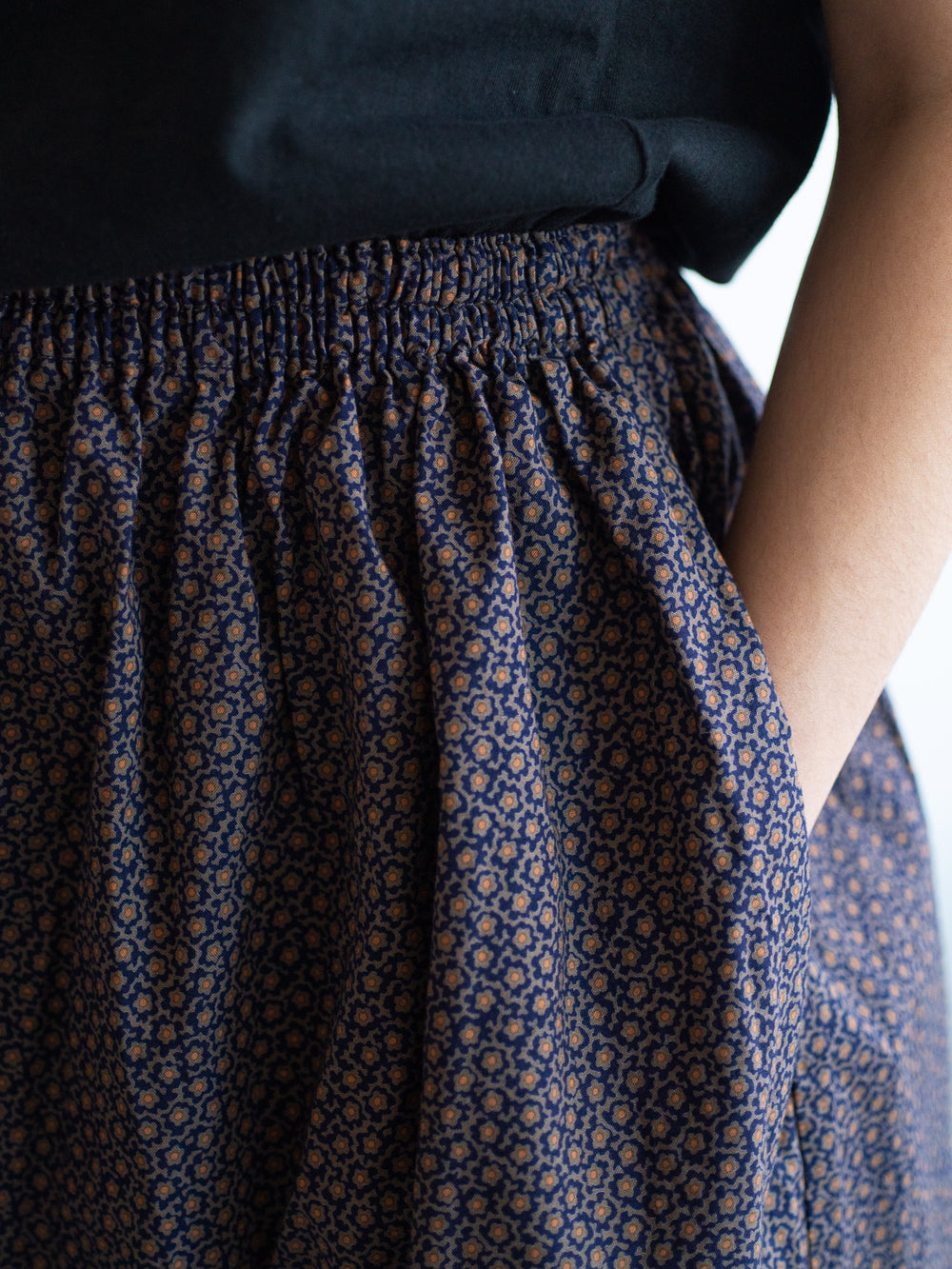 Flower Print Gathered Skirt – Navy