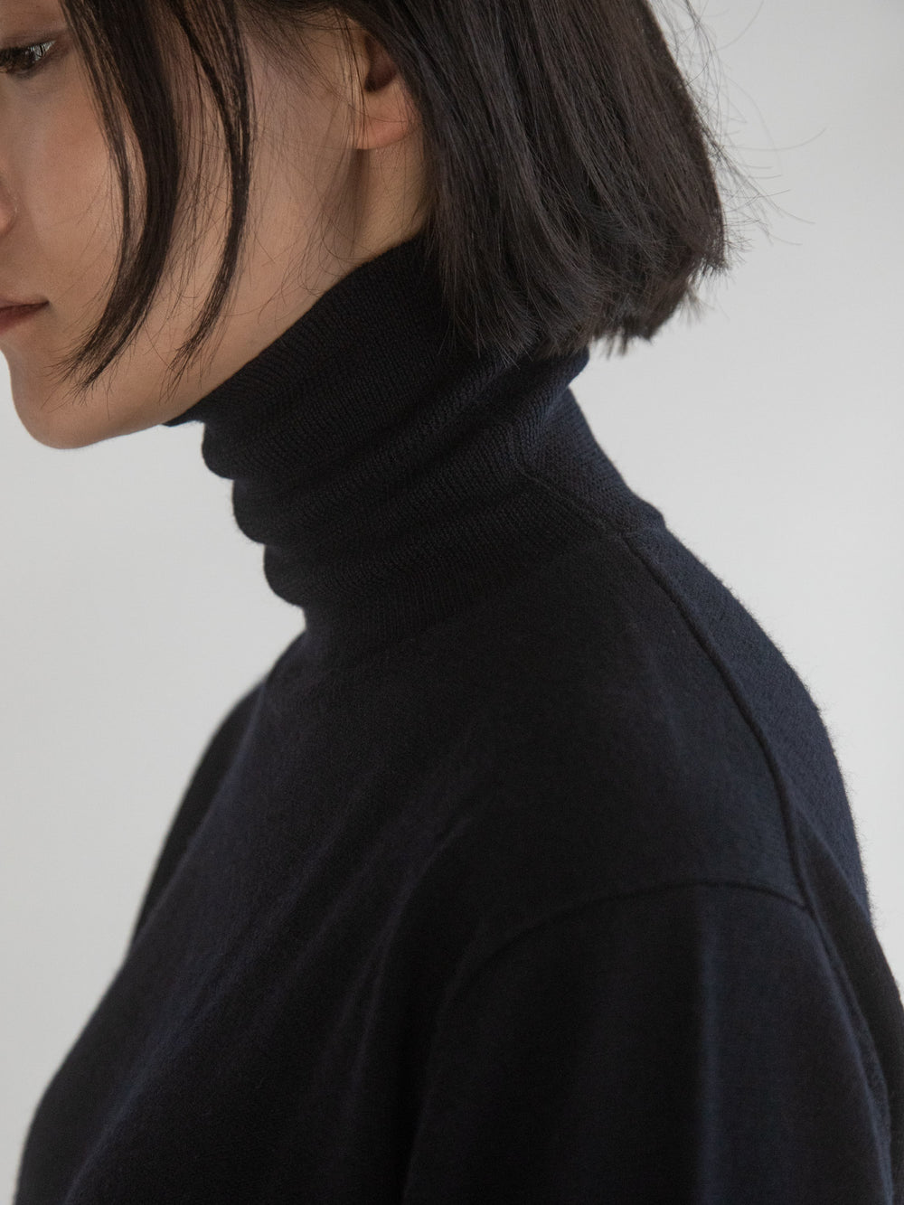 Smooth Wool Turtleneck Sweater - Dark Navy