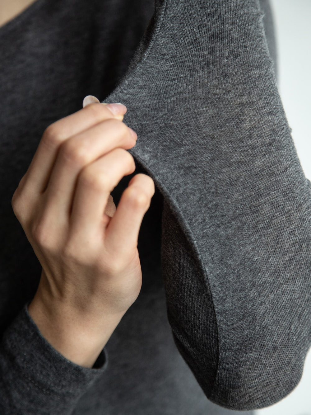 Thin Cotton Crewneck Shirt - Charcoal