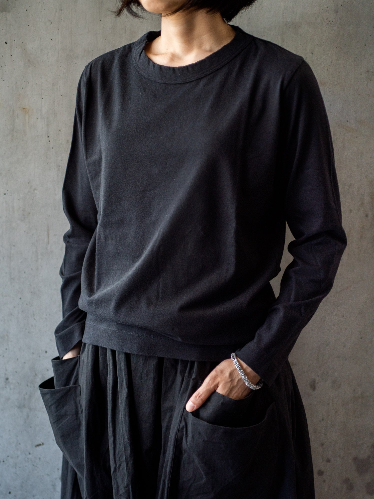 Long Sleeve T-Shirt – Black
