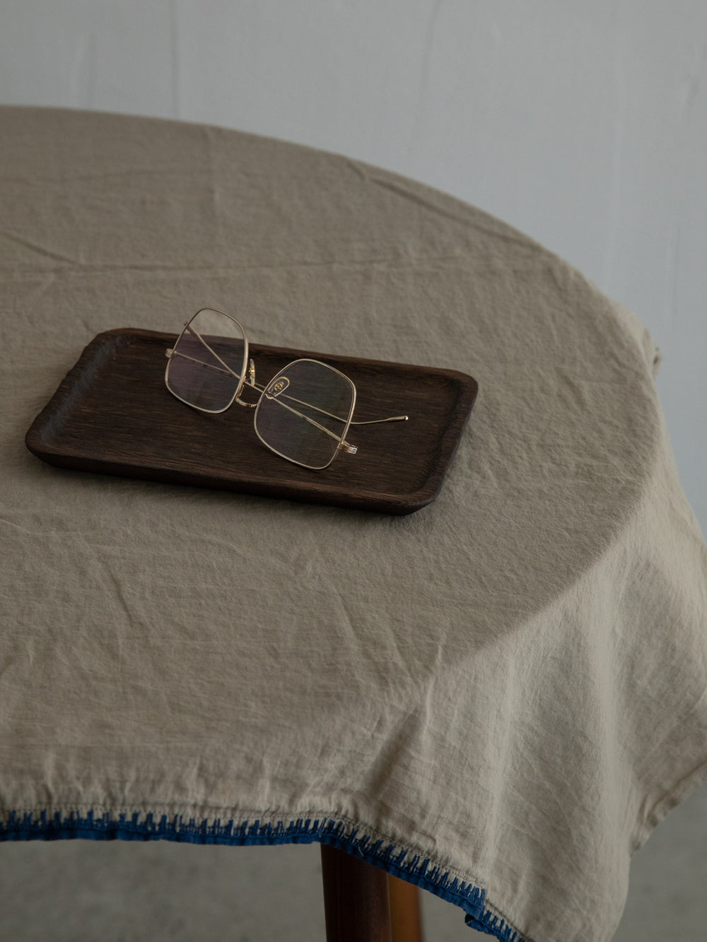 Kiri Wood Kittebon Tray