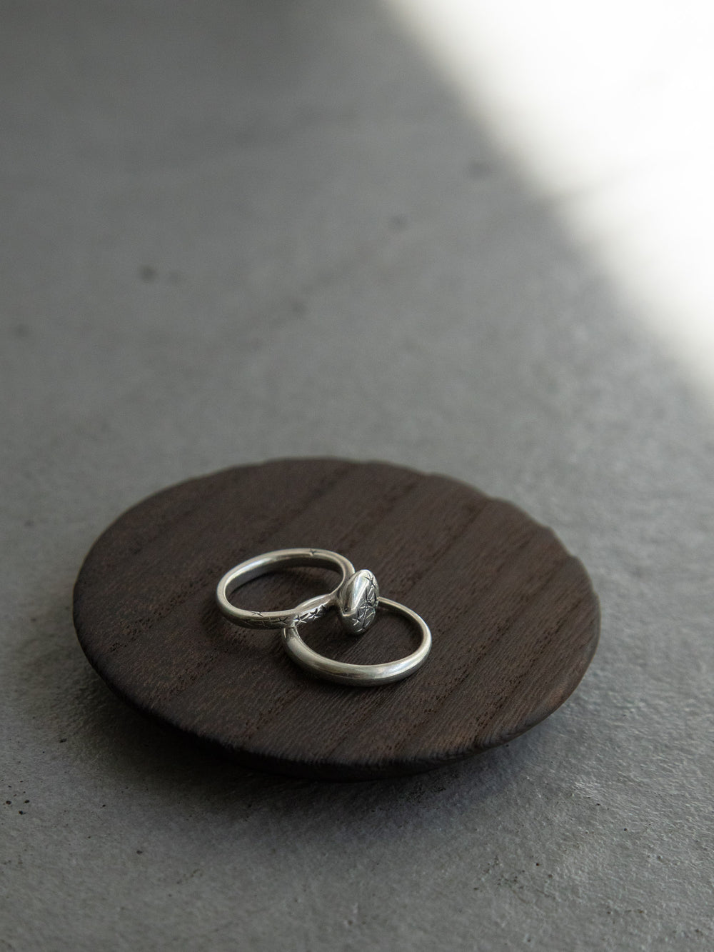 Kiri Wood Round Tray