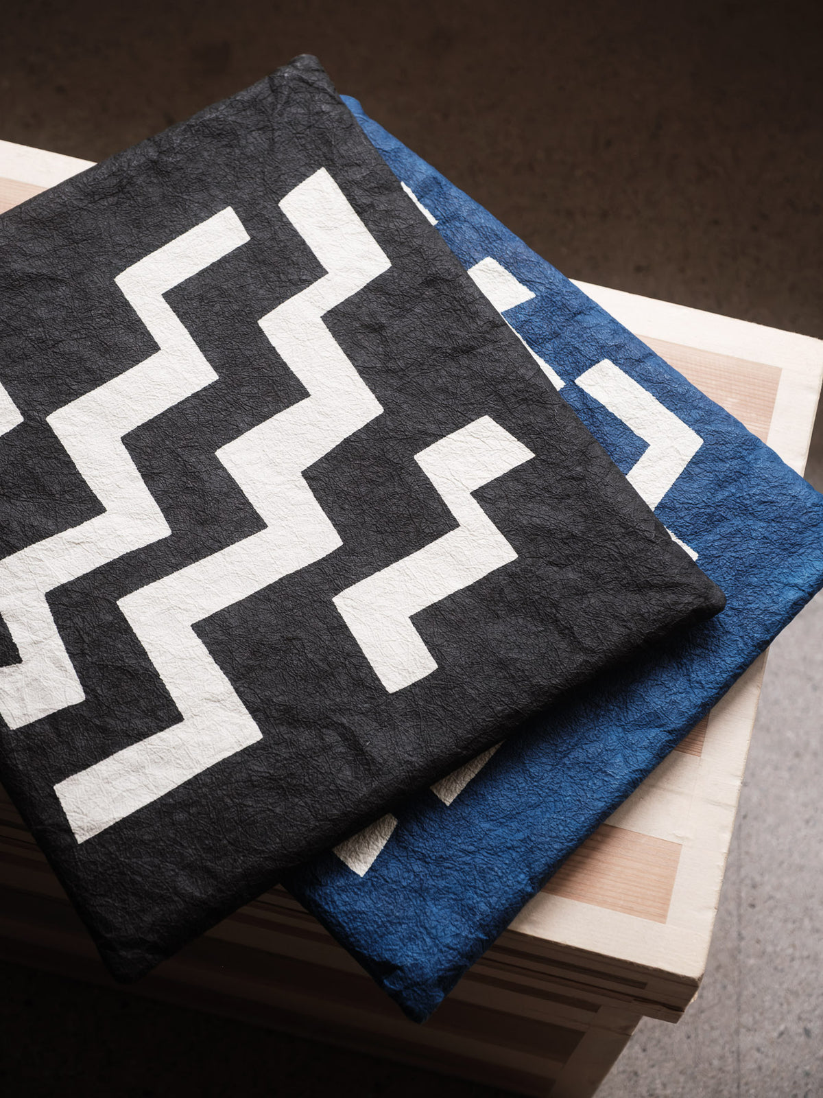 Washi Kakuza Paper Cushion – Design 2 Black