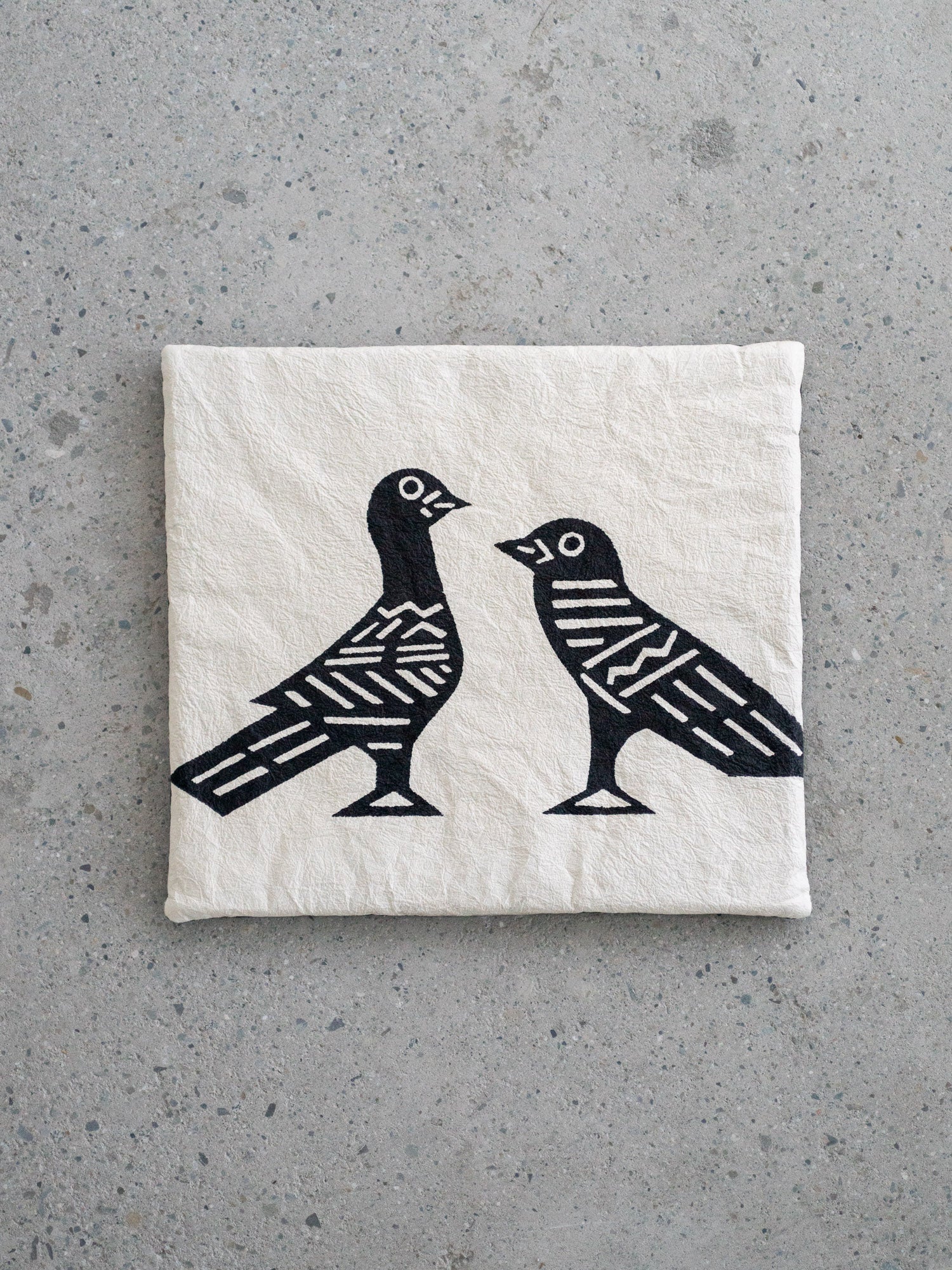 Washi Kakuza Paper Cushion – Black Bird