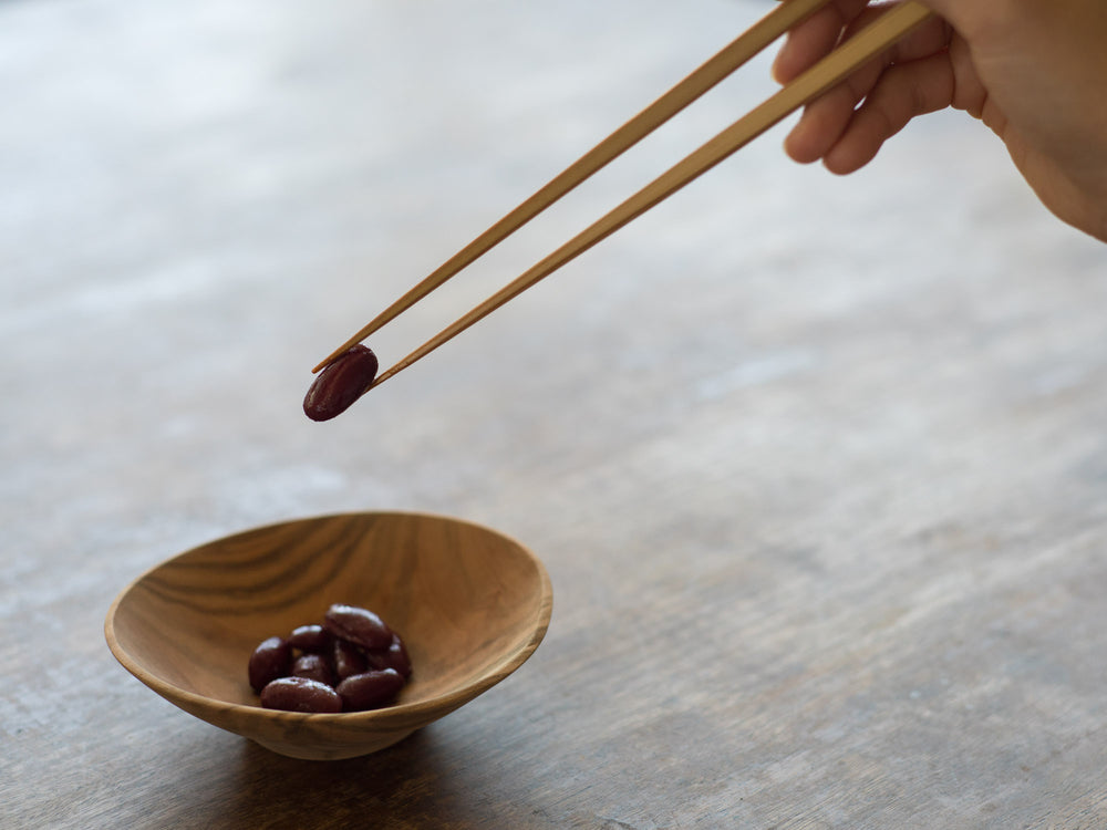 Kyoto Moritsuke Serving Chopsticks