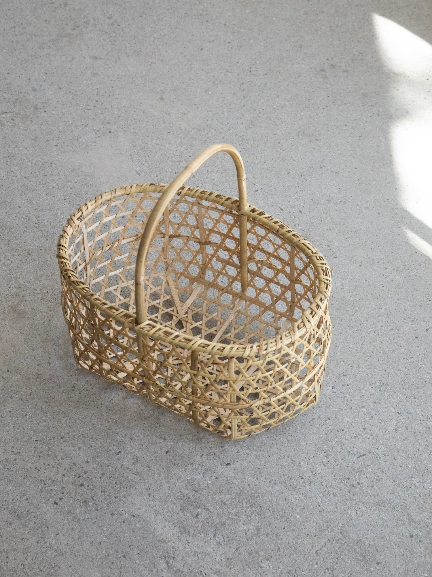Nemagari Apple Basket