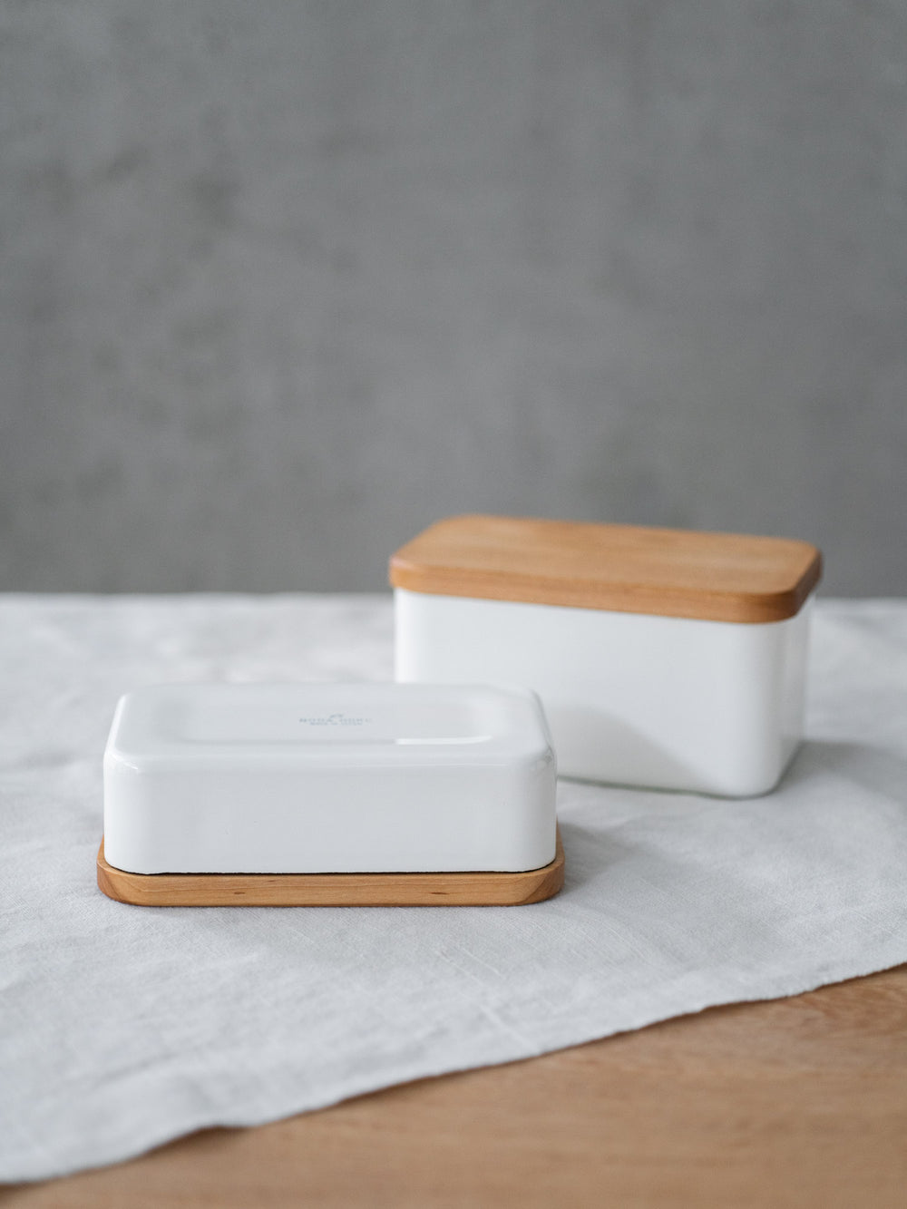 Noda Horo Enamel Butter Case