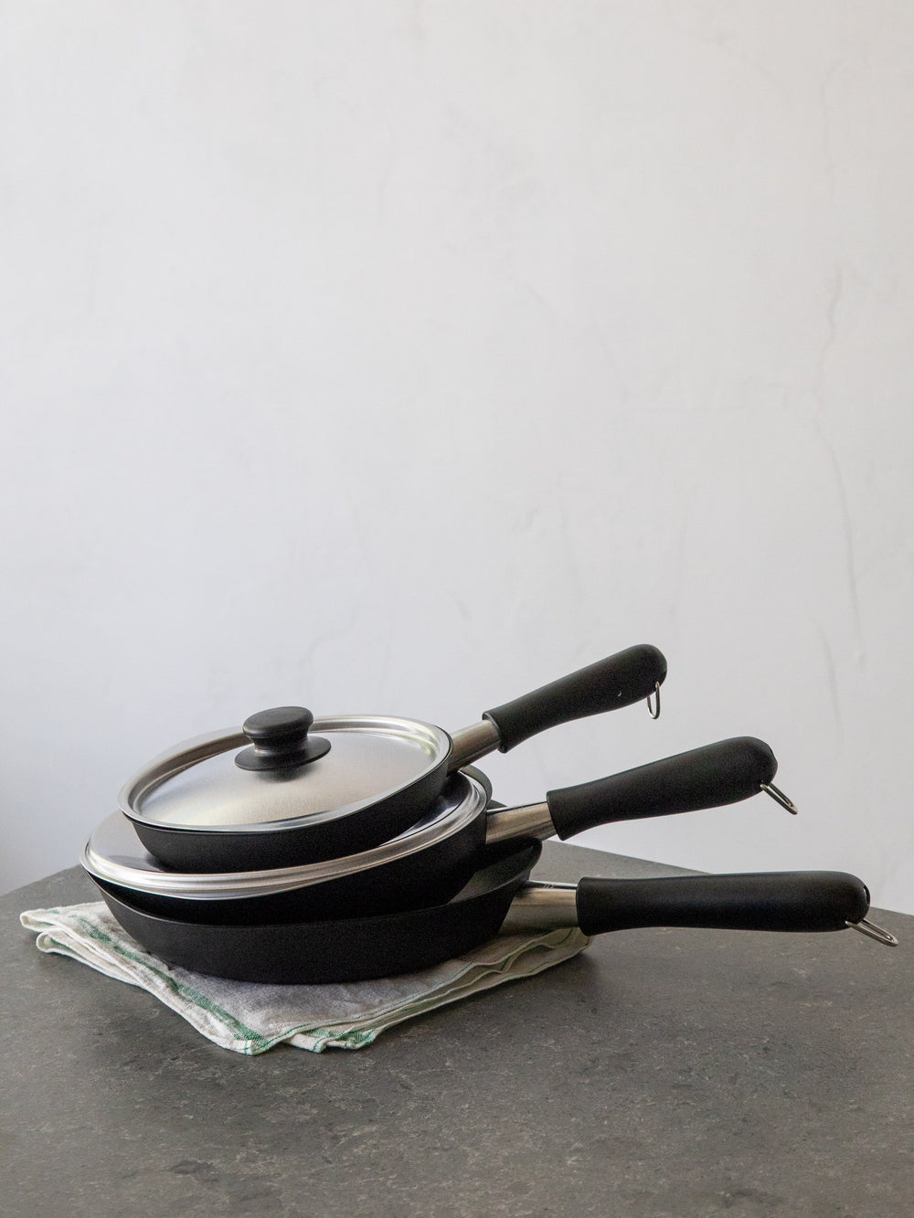 Sori Yanagi Magma Plate Iron Frying Pan