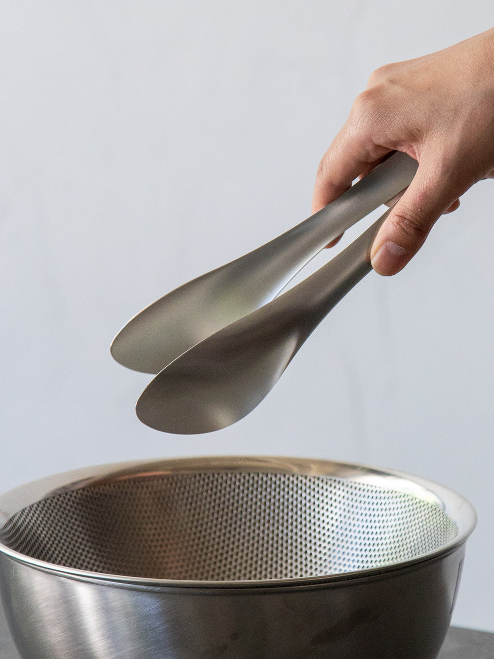 Sori Yanagi Stainless Tongs – Solid
