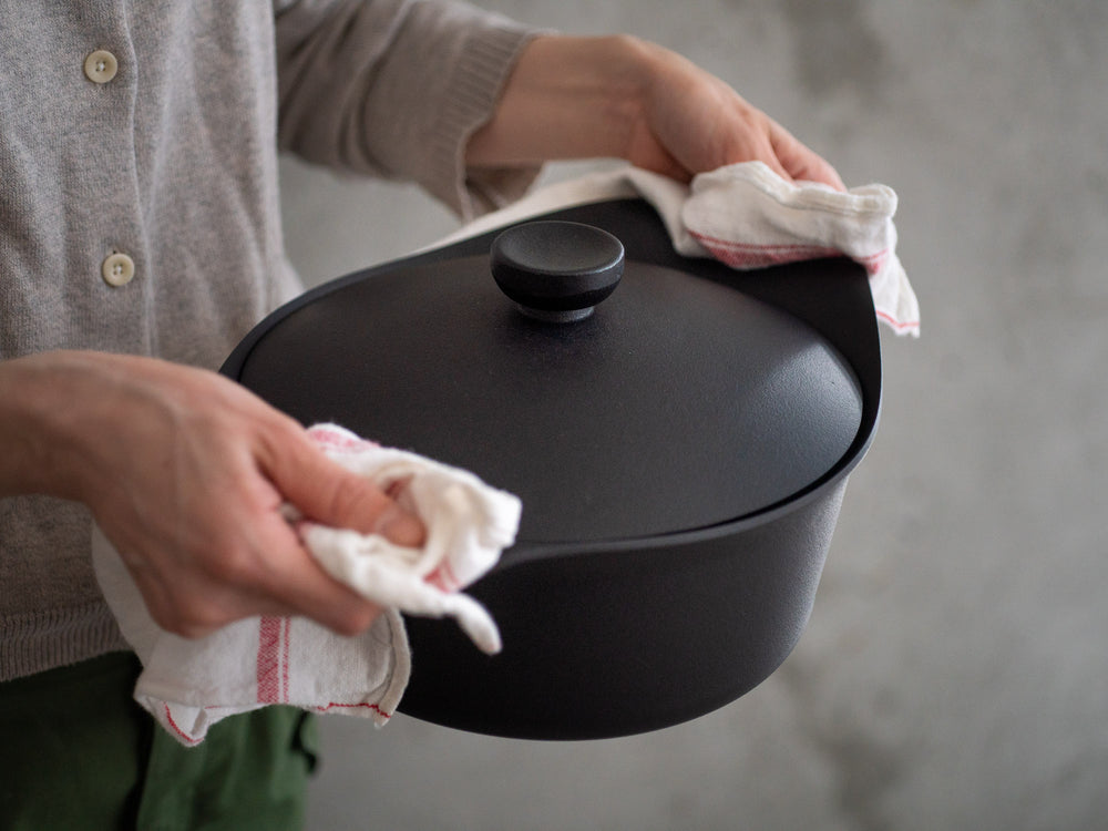 Sori Yanagi Tekki Cast Iron Pot – Deep
