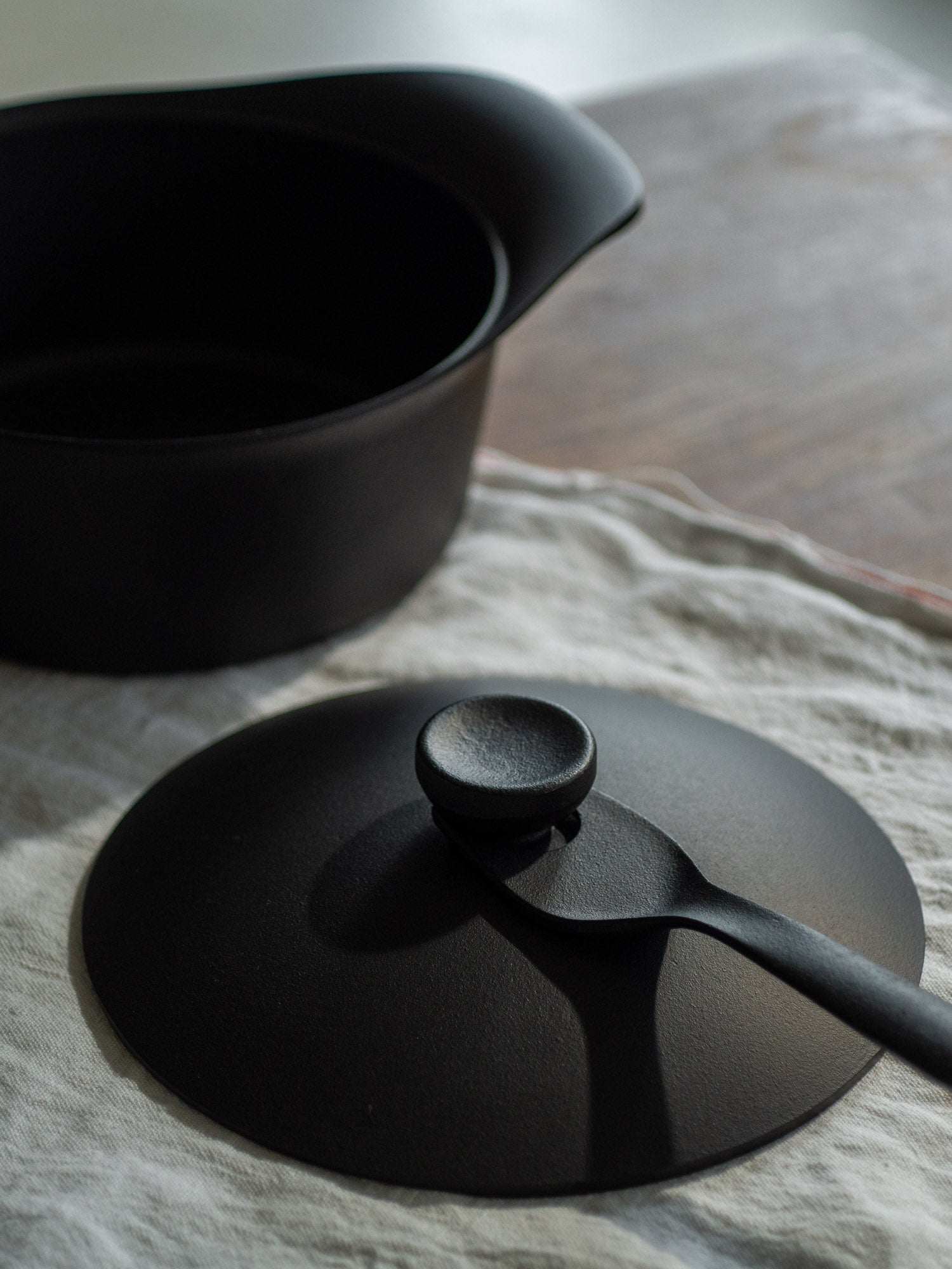 Sori Yanagi Tekki Cast Iron Pot – Deep