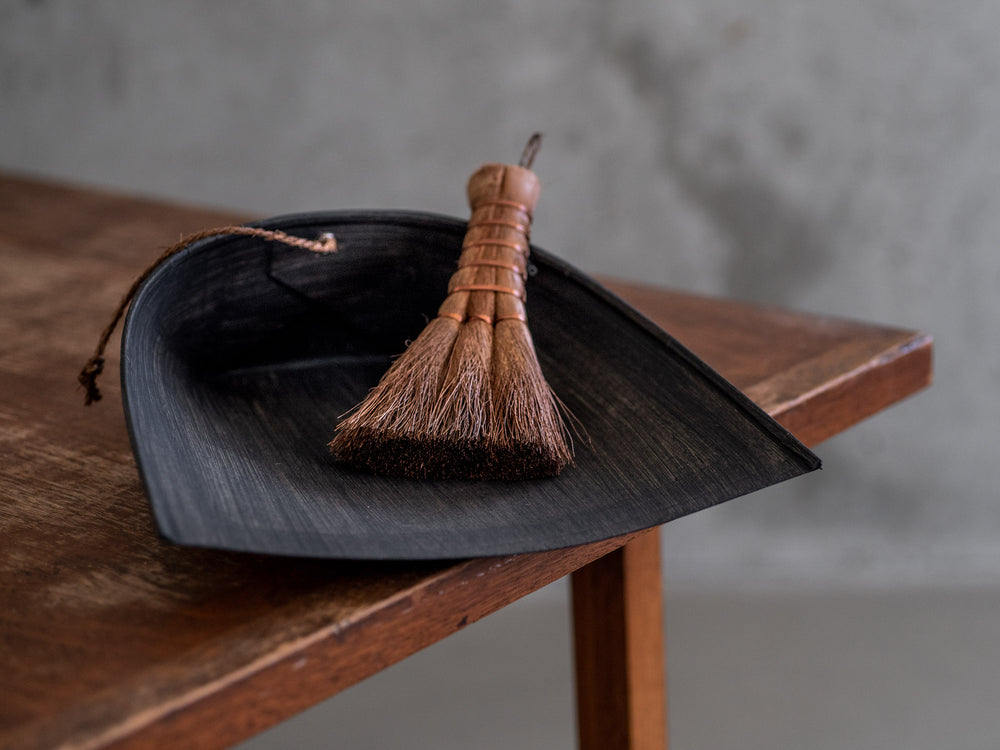 Harimi Black Washi Paper Dustpan