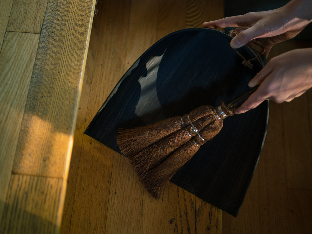 Harimi Black Washi Paper Dustpan