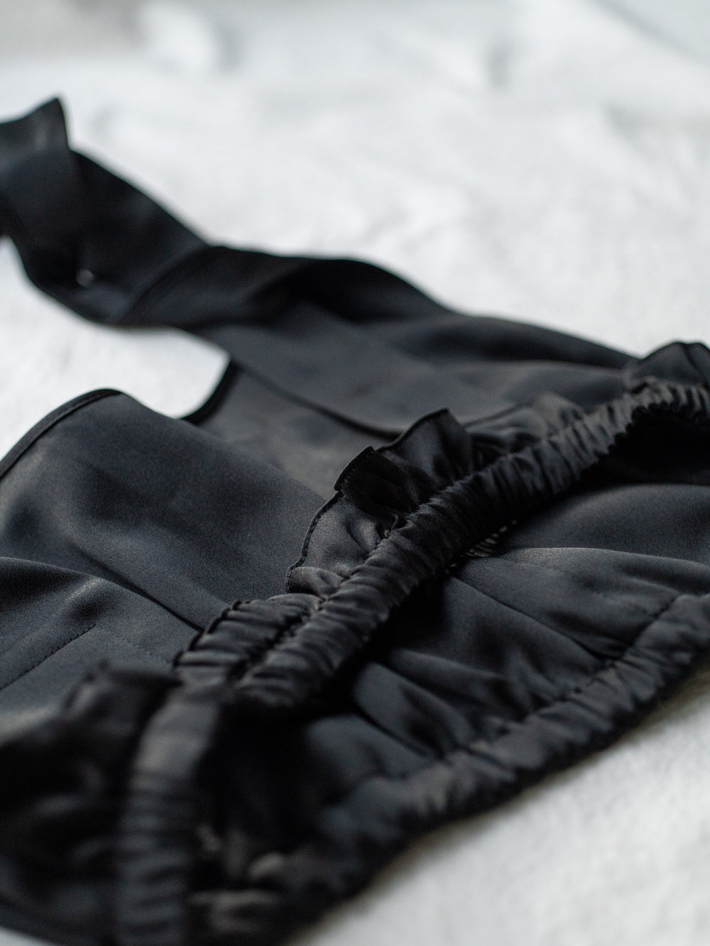 Silk T-back Bra - Black