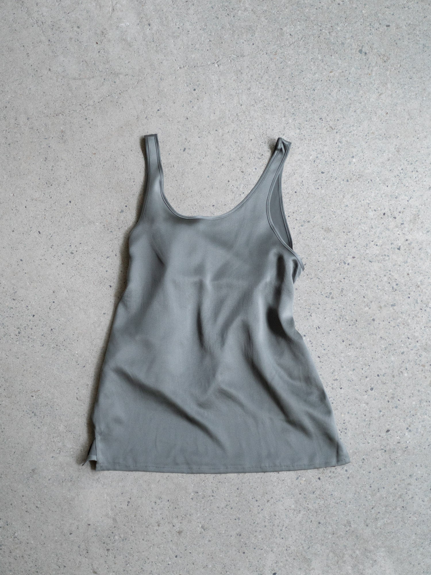 Silk Type-U Tank - Grey