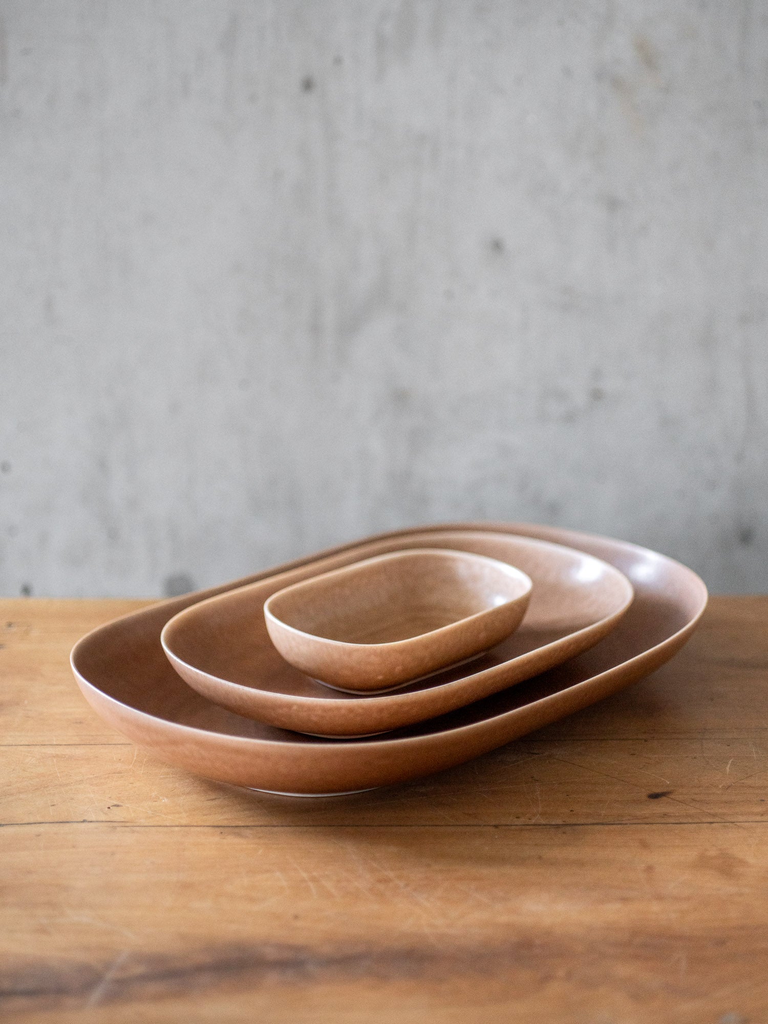 ReIRABO Oval Plate – Warm Soil Brown